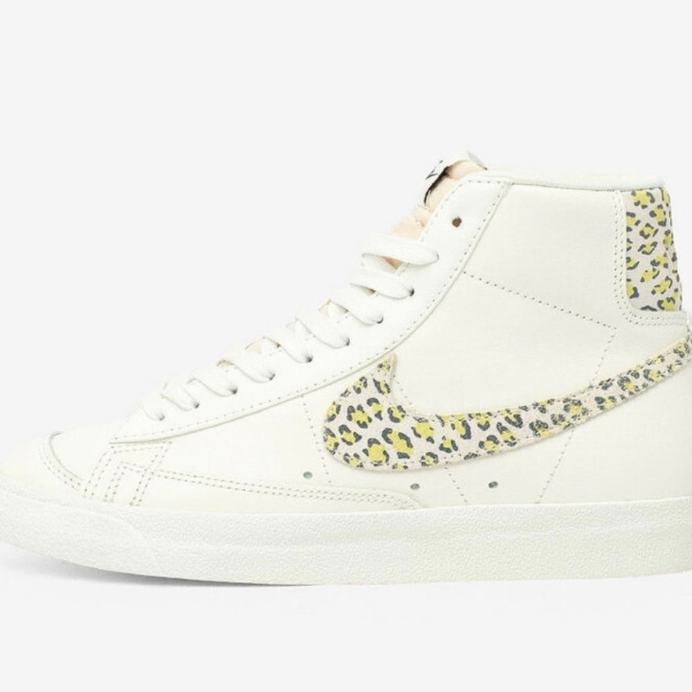 Nike Blazer Mid 77 SE